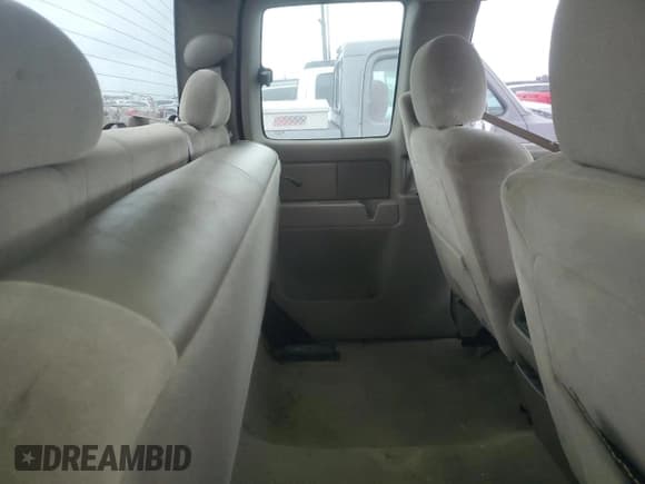 ✅ 2006 Chevrolet Silverado 1500 LT1 • VIN: 1GCEC19Z96Z212890 • Лот: 76822324. Опубликован ранее на Copart с пробегом Не указан. Бесплатный доступ к архиву аукционных продаж из США и подробный отчёт об истории автомобиля на DreamBid. Изображение 10.