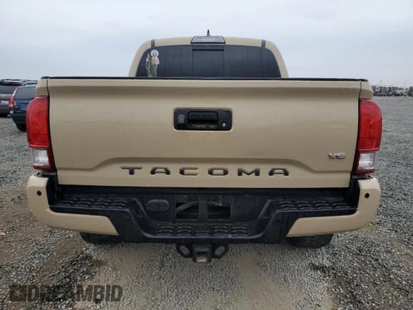 ✅ 2017 Toyota Tacoma TRD Off Road • VIN: 3TMCZ5ANXHM103767 • Lot: 70907875. Listed on Copart with 58,976 mi. Free auction sales archive from the USA and detailed vehicle history report at DreamBid. Image 6.