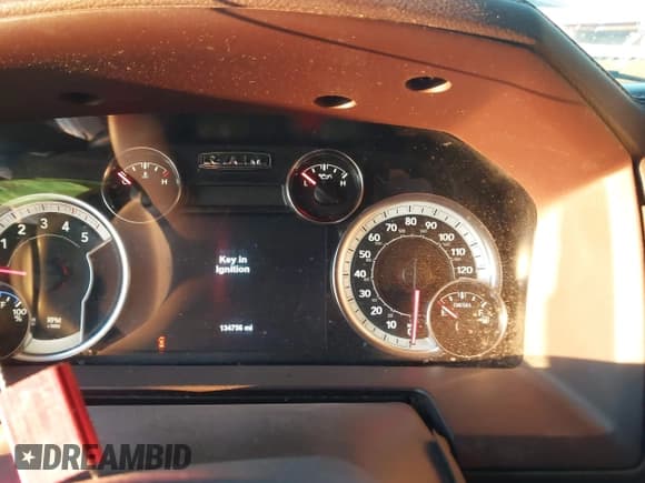 ✅ 2018 Ram 2500 Laramie • VIN: 3C6UR5FL0JG115269 • Lot: 41310111. Wystawiony na IAAI z przebiegiem 134 756 mil. Bezpłatny archiwum sprzedaży aukcyjnych z USA i szczegółowy raport historii pojazdu na DreamBid. Zdjęcie 7.