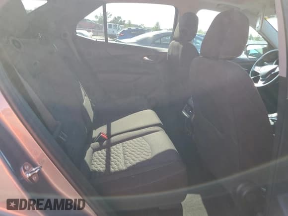 ✅ 2018 Chevrolet Equinox LT • VIN: 3GNAXSEV4JS621324 • Lot: 82209215. Wystawiony na Copart z przebiegiem 108 125 mil. Bezpłatny archiwum sprzedaży aukcyjnych z USA i szczegółowy raport historii pojazdu na DreamBid. Zdjęcie 10.