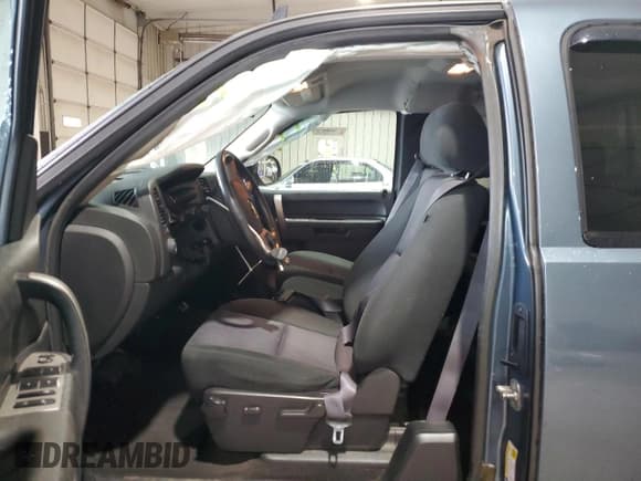 ✅ 2012 Chevrolet Silverado 1500 LT • VIN: 1GCRKSE79CZ232423 • Лот: 86299095. Опубликован ранее на Copart с пробегом 99 357 миль. Бесплатный доступ к архиву аукционных продаж из США и подробный отчёт об истории автомобиля на DreamBid. Изображение 7.