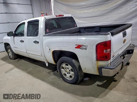 ✅ 2011 Chevrolet Silverado 1500 LT • VIN: 1GCPKSE36BF156504 • Лот: 94245315. Опубликован ранее на Copart с пробегом 248 741 миль. Бесплатный доступ к архиву аукционных продаж из США и подробный отчёт об истории автомобиля на DreamBid. Изображение 2.