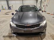 ✅ 2020 Kia Optima LX • VIN: 5XXGT4L39LG428395 • Lot: 96166285. Wystawiony na Copart z przebiegiem 105 727 mil. Bezpłatny archiwum sprzedaży aukcyjnych z USA i szczegółowy raport historii pojazdu na DreamBid. Zdjęcie 5.