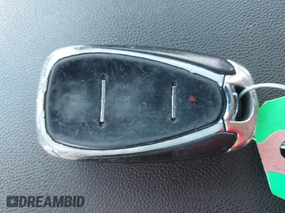 ✅ 2018 Chevrolet Equinox LT • VIN: 3GNAXJEV4JS555710 • Лот: 43345801. Опубликован ранее на IAAI с пробегом 112 028 миль. Бесплатный доступ к архиву аукционных продаж из США и подробный отчёт об истории автомобиля на DreamBid. Изображение 11.