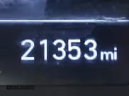 ✅ 2021 Hyundai Tucson Limited • VIN: KM8J3CAL2MU397601 • Lot: 42594241. Wystawiony na IAAI z przebiegiem 21 353 mil. Bezpłatny archiwum sprzedaży aukcyjnych z USA i szczegółowy raport historii pojazdu na DreamBid. Zdjęcie 15.