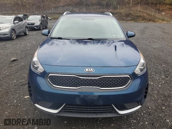 ✅ 2017 Kia Niro LX • VIN: KNDCB3LC9H5066981 • Lot: 92288525. Wystawiony na Copart z przebiegiem 190 878 mil. Bezpłatny archiwum sprzedaży aukcyjnych z USA i szczegółowy raport historii pojazdu na DreamBid. Zdjęcie 5.