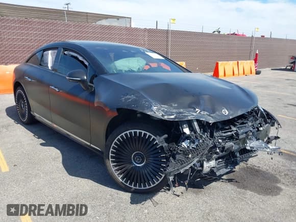 ✅ 2023 Mercedes-Benz EQS AMG • VIN: W1KCG5FB6PA028572 • Lot: 43106321. Listed on IAAI with 15,466 mi. Free auction sales archive from the USA and detailed vehicle history report at DreamBid. Image 1.