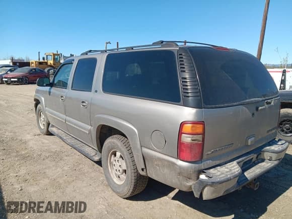 ✅ 2002 Chevrolet Suburban Z71 • VIN: 3GNFK16Z52G238089 • Лот: 57183975. Опубликован ранее на Copart с пробегом Не указан. Бесплатный доступ к архиву аукционных продаж из США и подробный отчёт об истории автомобиля на DreamBid. Изображение 2.