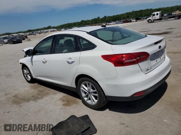 ✅ 2015 Ford Focus SE • VIN: 1FADP3F22FL267712 • Лот: 56753055. Опубликован ранее на Copart с пробегом Не указан. Бесплатный доступ к архиву аукционных продаж из США и подробный отчёт об истории автомобиля на DreamBid. Изображение 2.