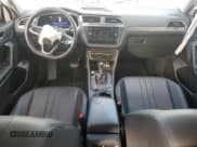 ✅ 2022 Volkswagen Tiguan SE • VIN: 3VV2B7AX4NM033516 • Lot: 90394505. Wystawiony na Copart z przebiegiem 58 069 mil. Bezpłatny archiwum sprzedaży aukcyjnych z USA i szczegółowy raport historii pojazdu na DreamBid. Zdjęcie 8.
