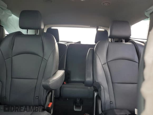 ✅ 2019 Buick Enclave Premium • VIN: 5GAERCKW0KJ165401 • Lot: 90482275. Wystawiony na Copart z przebiegiem 121 001 mil. Bezpłatny archiwum sprzedaży aukcyjnych z USA i szczegółowy raport historii pojazdu na DreamBid. Zdjęcie 10.