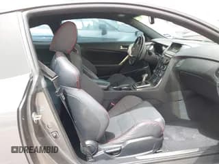 ✅ 2015 Hyundai Genesis Coupe Ultimate • VIN: KMHHU6KJ2FU127376 • Lot: 41911283. Wystawiony na IAAI z przebiegiem 87 472 mil. Bezpłatny archiwum sprzedaży aukcyjnych z USA i szczegółowy raport historii pojazdu na DreamBid. Zdjęcie 5.