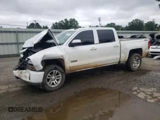 2018 Chevrolet Silverado 1500 LT с VIN 3GCUKREC5JG643220, выставлен на аукционе Copart как лот 58513625 с пробегом Не указан миль и Списание • Salvage title. История ставок и продаж доступна на DreamBid. Изображение 1.