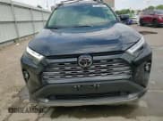 ✅ 2025 Toyota RAV4 Hybrid Limited • VIN: JTMD6RFV5SD162662 • Lot: 65710605. Wystawiony na Copart z przebiegiem 3 703 mil. Bezpłatny archiwum sprzedaży aukcyjnych z USA i szczegółowy raport historii pojazdu na DreamBid. Zdjęcie 14.