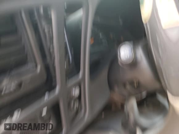 ✅ 2005 Chevrolet Suburban Z71 • VIN: 3GNFK16ZX5G194952 • Лот: 78400754. Опубликован ранее на Copart с пробегом Не указан. Бесплатный доступ к архиву аукционных продаж из США и подробный отчёт об истории автомобиля на DreamBid. Изображение 9.