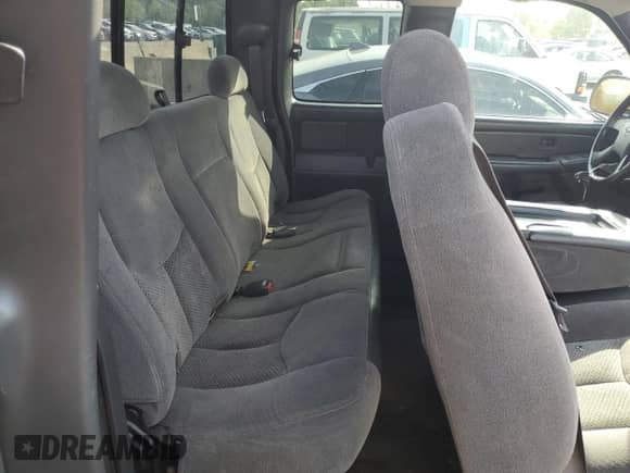 ✅ 2005 Chevrolet Silverado 1500 Z71 • VIN: 2GCEK19B451340628 • Lot: 71992534. Wystawiony na Copart z przebiegiem Nie podano mil. Skorzystaj z bezpłatnego archiwum sprzedaży aukcyjnych z USA i zobacz szczegółowy raport historii pojazdu na DreamBid. Zdjęcie 10.