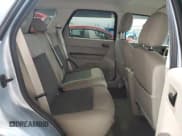 ✅ 2008 Ford Escape Hybrid • VIN: 1FMCU49H48KA85275 • Lot: 84453975. Wystawiony na Copart z przebiegiem 78 907 mil. Bezpłatny archiwum sprzedaży aukcyjnych z USA i szczegółowy raport historii pojazdu na DreamBid. Zdjęcie 11.