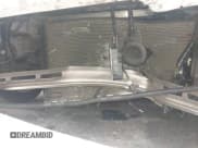 ✅ 2022 Tesla Model Y Long Range • VIN: 7SAYGAEE7NF486066 • Lot: 43666862. Wystawiony na IAAI z przebiegiem 57 624 mil. Bezpłatny archiwum sprzedaży aukcyjnych z USA i szczegółowy raport historii pojazdu na DreamBid. Zdjęcie 19.