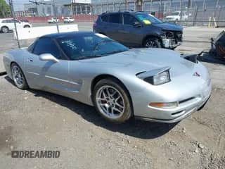 ✅ 1998 Chevrolet Corvette • VIN: 1G1YY22G2W5101076 • Lot: 42565274. Wystawiony na IAAI z przebiegiem 168 559 mil. Bezpłatny archiwum sprzedaży aukcyjnych z USA i szczegółowy raport historii pojazdu na DreamBid. Zdjęcie 1.