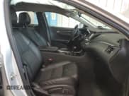 ✅ 2017 Chevrolet Impala LT • VIN: 1G1105S31HU194141 • Лот: 73959024. Опубликован ранее на Copart с пробегом 77 901 миль. Бесплатный доступ к архиву аукционных продаж из США и подробный отчёт об истории автомобиля на DreamBid. Изображение 7.