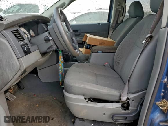 ✅ 2004 Dodge Durango ST • VIN: 1D4HB38N84F187055 • Lot: 93987145. Listed on Copart with Not provided. Free auction sales archive from the USA and detailed vehicle history report at DreamBid. Image 7.