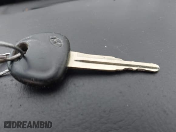 ✅ 2005 Hyundai Elantra GLS • VIN: KMHDN46D25U077064 • Lot: 43613655. Wystawiony na IAAI z przebiegiem 191 347 mil. Bezpłatny archiwum sprzedaży aukcyjnych z USA i szczegółowy raport historii pojazdu na DreamBid. Zdjęcie 11.