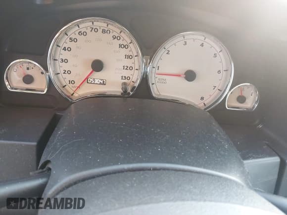 ✅ 2005 Saturn VUE • VIN: 5GZCZ33D15S844061 • Lot: 42751286. Wystawiony na IAAI z przebiegiem 53 047 mil. Bezpłatny archiwum sprzedaży aukcyjnych z USA i szczegółowy raport historii pojazdu na DreamBid. Zdjęcie 7.