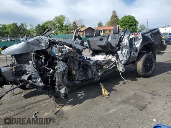 ✅ 2015 Nissan Titan SL • VIN: 1N6AA0EC7FN504896 • Lot: 59032405. Wystawiony na Copart z przebiegiem Nie podano. Bezpłatny archiwum sprzedaży aukcyjnych z USA i szczegółowy raport historii pojazdu na DreamBid. Zdjęcie 1.