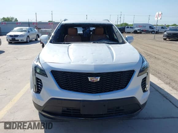 ✅ 2020 Cadillac XT4 FWD Sport • VIN: 1GYFZER42LF119411 • Lot: 41876623. Listed on IAAI with 105,471 mi. Free auction sales archive from the USA and detailed vehicle history report at DreamBid. Image 12.