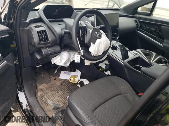 ✅ 2023 Toyota bZ4X XLE • VIN: JTMAAAAA2PA026988 • Lot: 51482434. Listed on Copart with 7,200 mi. Free auction sales archive from the USA and detailed vehicle history report at DreamBid. Image 8.