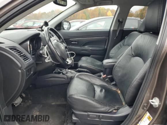 2016 Mitsubishi Outlander SEL с VIN JA4AR4AW8GZ052674, выставлен на аукционе Copart как лот 90230155 с пробегом 138 917 миль миль и Чистый • Clean title. История ставок и продаж доступна на DreamBid. Изображение 7.