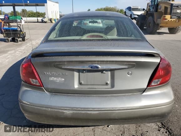 ✅ 2001 Ford Taurus SE • VIN: 1FAFP53261A269170 • Lot: 86144815. Listed on Copart with 163,334 mi. Free auction sales archive from the USA and detailed vehicle history report at DreamBid. Image 6.