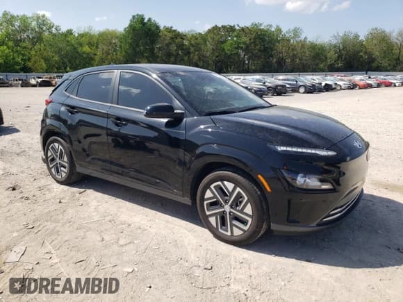 ✅ 2023 Hyundai Kona SE • VIN: KM8K23AG4PU174586 • Лот: 49866654. Опубликован ранее на Copart с пробегом 6 813 миль. Бесплатный доступ к архиву аукционных продаж из США и подробный отчёт об истории автомобиля на DreamBid. Изображение 4.
