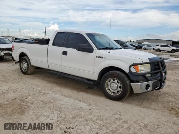 ✅ 2012 Ford F-150 XL • VIN: 1FTVX1CF0CKD29619 • Lot: 63964505. Listed on Copart with 271,717 mi. Free auction sales archive from the USA and detailed vehicle history report at DreamBid. Image 4.