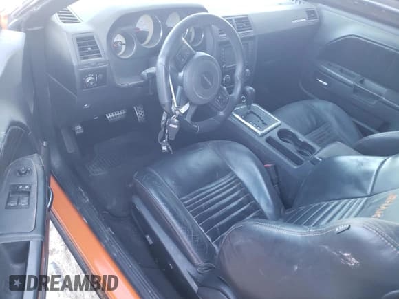 ✅ 2014 Dodge Challenger R/T 100th Anniversary Appearance • VIN: 2C3CDYBT9EH276904 • Lot: 86752034. Wystawiony na Copart z przebiegiem 114 663 mil. Bezpłatny archiwum sprzedaży aukcyjnych z USA i szczegółowy raport historii pojazdu na DreamBid. Zdjęcie 8.