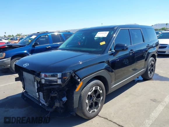 ✅ 2025 Hyundai Santa Fe SE • VIN: 5NMP14GL0SH106499 • Lot: 43292236. Listed on IAAI with 47,093 mi. Free auction sales archive from the USA and detailed vehicle history report at DreamBid. Image 2.