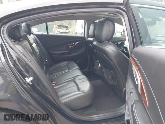 ✅ 2013 Buick LaCrosse • VIN: 1G4GL5G31DF293358 • Lot: 41911207. Wystawiony na IAAI z przebiegiem 100 646 mil. Bezpłatny archiwum sprzedaży aukcyjnych z USA i szczegółowy raport historii pojazdu na DreamBid. Zdjęcie 8.