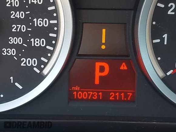 ✅ 2011 BMW M3 • VIN: WBSKG9C52BE645537 • Lot: 42371742. Listed on IAAI with 100,731 mi. Free auction sales archive from the USA and detailed vehicle history report at DreamBid. Image 16.