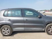 ✅ 2012 Volkswagen Tiguan LE • VIN: WVGAV7AXXCW004399 • Lot: 42316392. Listed on IAAI with 132,996 mi. Free auction sales archive from the USA and detailed vehicle history report at DreamBid. Image 14.