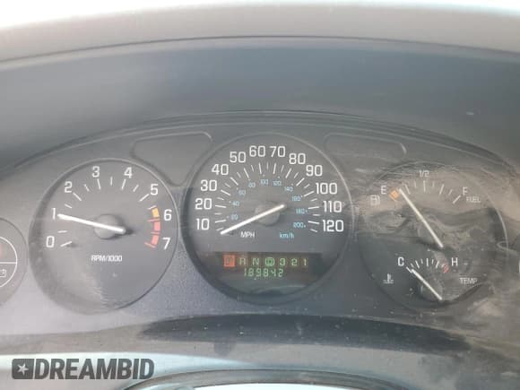 ✅ 1999 Buick Regal LS • VIN: 2G4WB52K5X1492986 • Lot: 57769295. Listed on Copart with 189,842 mi. Free auction sales archive from the USA and detailed vehicle history report at DreamBid. Image 9.