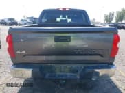 ✅ 2017 Toyota Tundra SR5 • VIN: 5TFDY5F10HX616873 • Лот: 42270989. Опубликован ранее на IAAI с пробегом 130 335 миль. Бесплатный доступ к архиву аукционных продаж из США и подробный отчёт об истории автомобиля на DreamBid. Изображение 16.