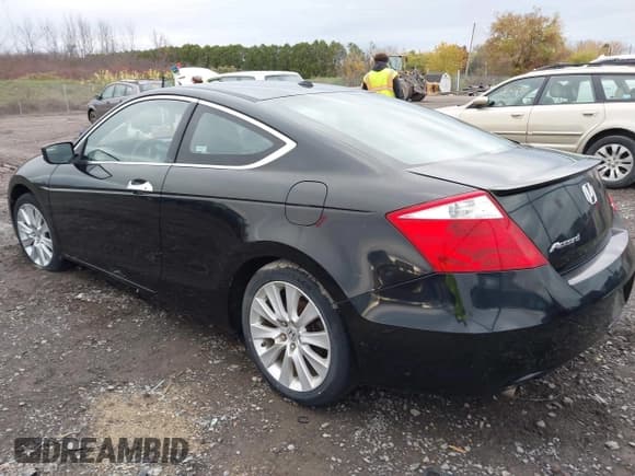✅ 2008 Honda Accord EX-L • VIN: 1HGCS22808A014929 • Lot: 43504316. Listed on IAAI with 211,628 mi. Free auction sales archive from the USA and detailed vehicle history report at DreamBid. Image 3.