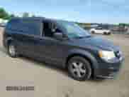 2012 Dodge Grand Caravan SXT z VIN 2C4RDGCG4CR295109, wystawiony jako Copart lot #61629604 z przebiegiem 80 255 mil mil oraz Czysty tytuł • Clean title. Historia ofert i sprzedaży dostępna na DreamBid. Obrazek 4.