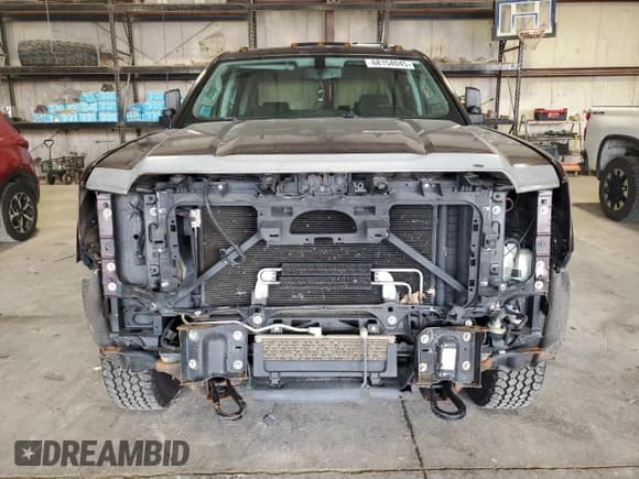 ✅ 2016 GMC Sierra 2500HD SLE • VIN: 1GT12SEG1GF176384 • Lot: 68154045. Wystawiony na Copart z przebiegiem 93 887 mil. Bezpłatny archiwum sprzedaży aukcyjnych z USA i szczegółowy raport historii pojazdu na DreamBid. Zdjęcie 5.