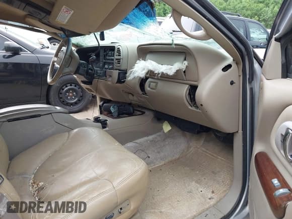 ✅ 2000 GMC Denali • VIN: 1GKEK13R6YR140162 • Lot: 42532005. Listed on IAAI with 213,050 mi. Free auction sales archive from the USA and detailed vehicle history report at DreamBid. Image 5.