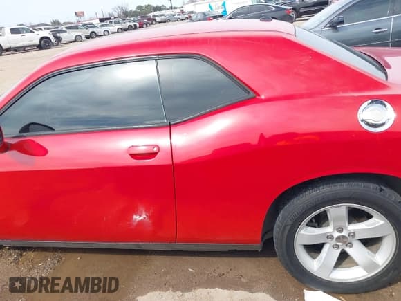 ✅ 2013 Dodge Challenger Rallye Redline • VIN: 2C3CDYAG6DH581635 • Lot: 41666837. Wystawiony na IAAI z przebiegiem 66 514 mil. Bezpłatny archiwum sprzedaży aukcyjnych z USA i szczegółowy raport historii pojazdu na DreamBid. Zdjęcie 14.