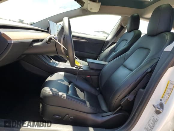 ✅ 2021 Tesla Model 3 Long Range • VIN: 5YJ3E1EB2MF015072 • Lot: 58063345. Wystawiony na Copart z przebiegiem 72 082 mil. Bezpłatny archiwum sprzedaży aukcyjnych z USA i szczegółowy raport historii pojazdu na DreamBid. Zdjęcie 7.