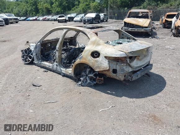 ✅ 2019 Alfa Romeo Giulia Ti • VIN: ZARFANBNXK7599650 • Лот: 42941664. Опубликован ранее на IAAI с пробегом Не указан. Бесплатный доступ к архиву аукционных продаж из США и подробный отчёт об истории автомобиля на DreamBid. Изображение 3.