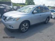 ✅ 2014 Nissan Pathfinder S • VIN: 5N1AR2MM2EC608509 • Lot: 42583796. Listed on IAAI with 85,955 mi. Free auction sales archive from the USA and detailed vehicle history report at DreamBid. Image 2.