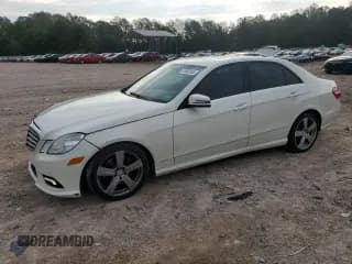 ✅ 2011 Mercedes-Benz E 350 Luxury • VIN: WDDHF5GB1BA277412 • Лот: 81682465. Опубликован ранее на Copart с пробегом 206 612 миль. Бесплатный доступ к архиву аукционных продаж из США и подробный отчёт об истории автомобиля на DreamBid. Изображение 1.